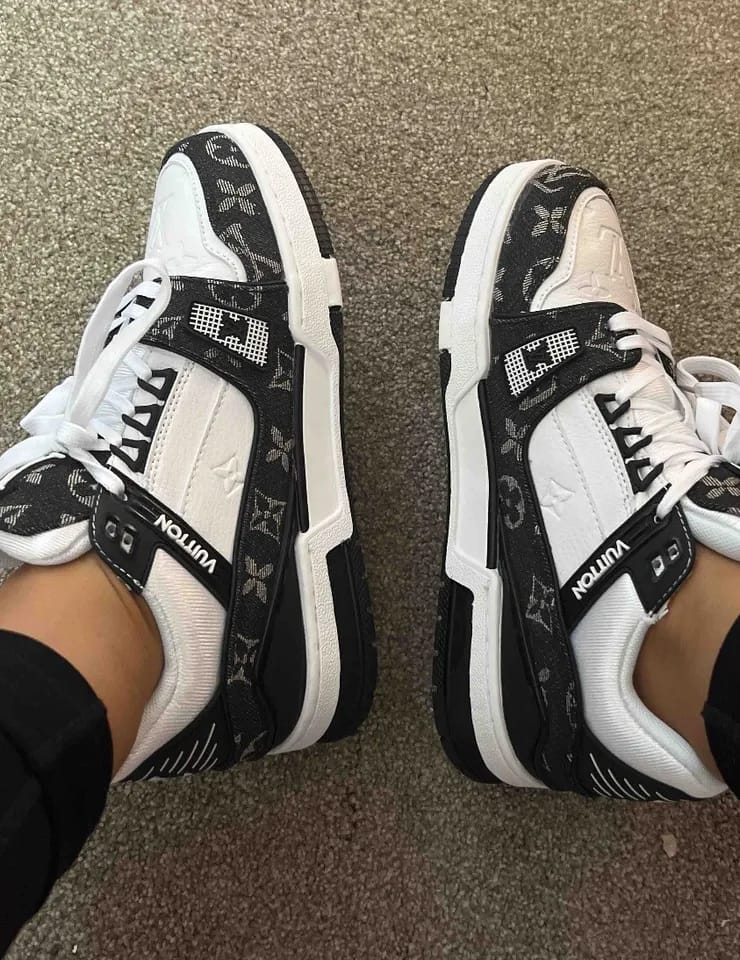 LV Men's sneakers shoes - Image 5